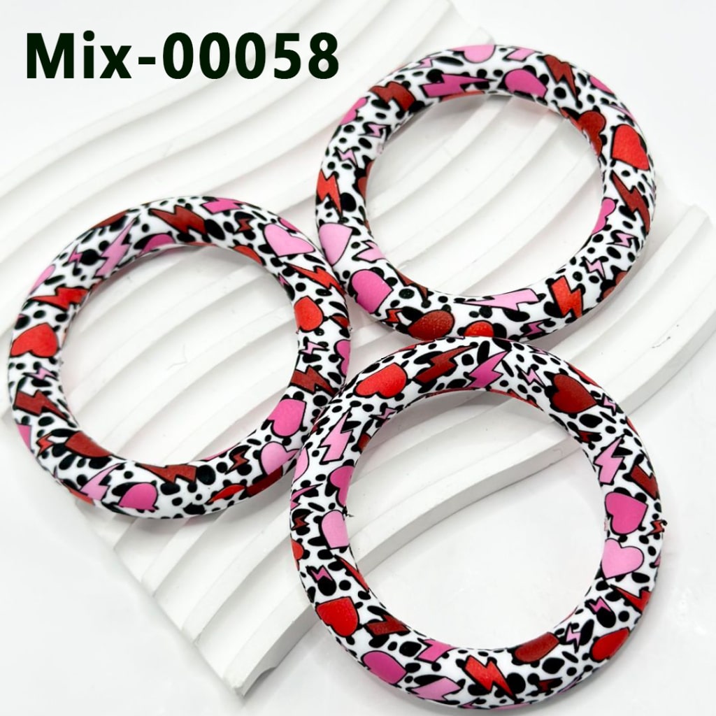 Pink Red Lightning Hearts Cow Prints Silicone Ring Frame Bead Circle Round Soft Car Hanger Charm Loop 65mm