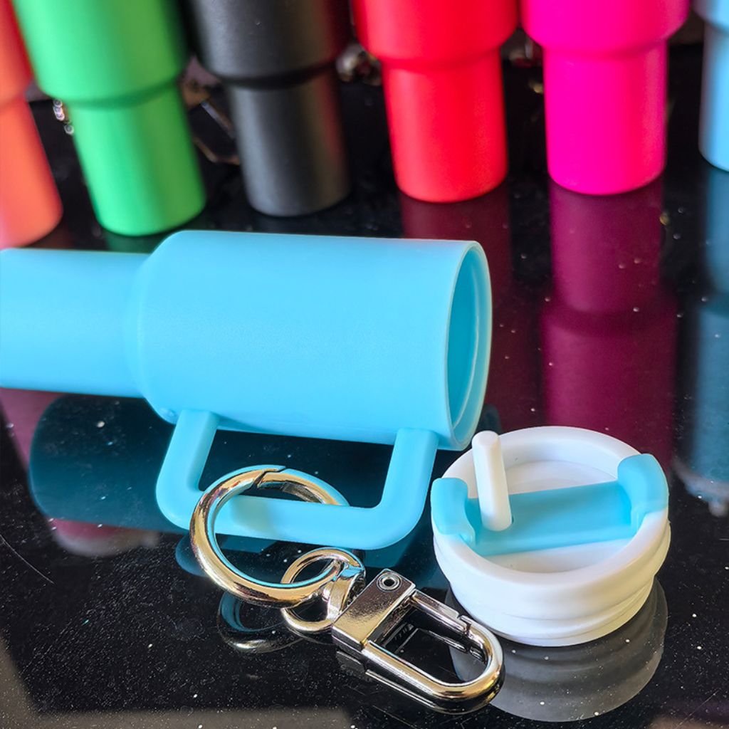 Mini Tumbler Chapstick Holder, Tumbler Keychain Chapstick Holder, Size 10*5*3cm