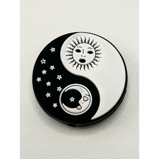 Sun & Moon Ying Yang Silicone Focal Beads