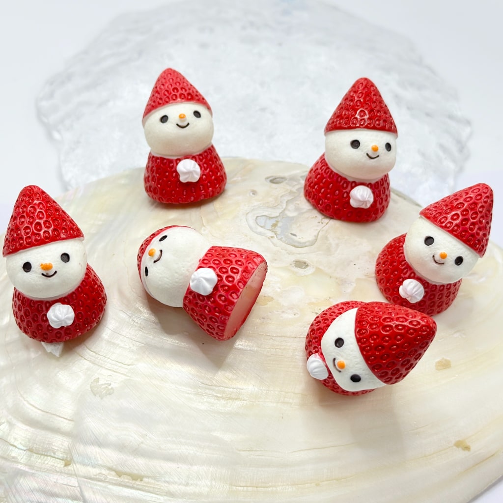 Mini Cute Strawberry Snowman Pen Topper Acrylic Beads, Around 33*23MM