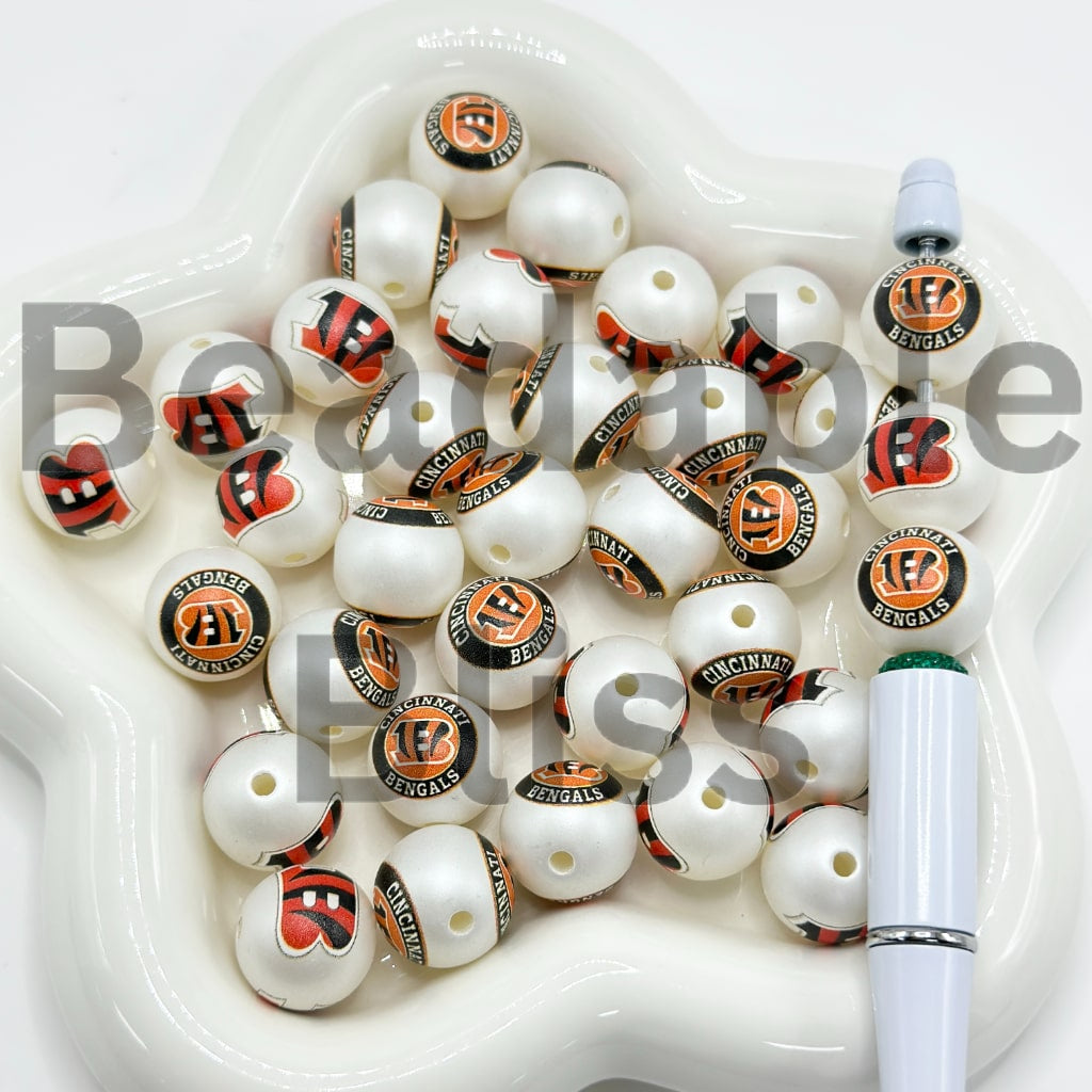 USA American Football Team Sports Frosted Matt White Round Acrylic Beads, 16MM