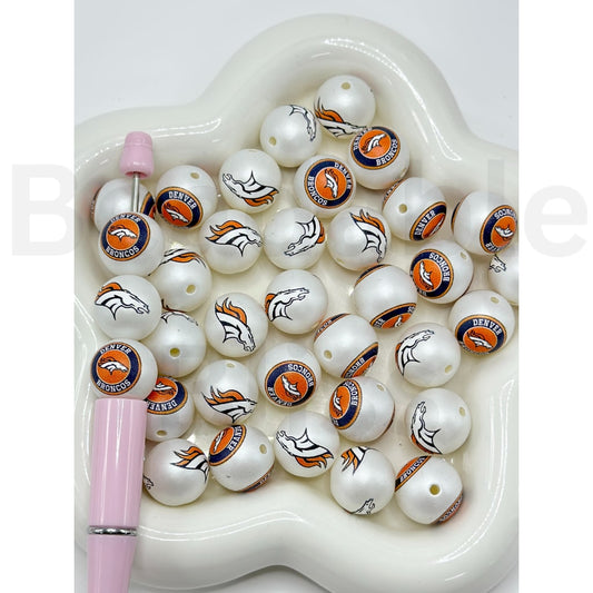 USA American Football Team Denver Bronc Sports Frosted Matt White Round Acrylic Beads, Random Mix,16MM