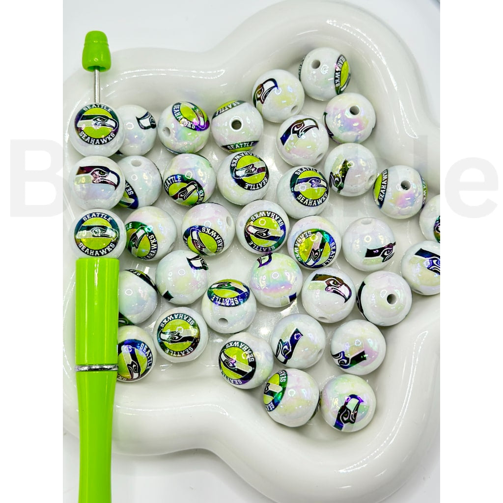 USA American Football Team Seattle Seahaw Sports UV Finish White Round Acrylic Beads, Random Mix, 16MM