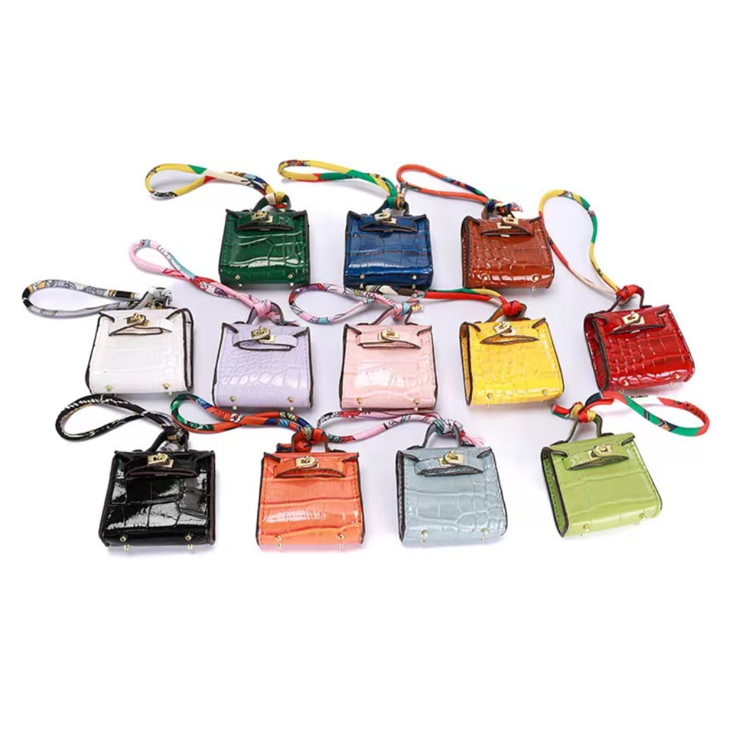 Mini Crocodile Pattern Crafted Lady Earphone Bag Keychain Pendant Handbag, Random Mix (Color Selecting is not Supported)