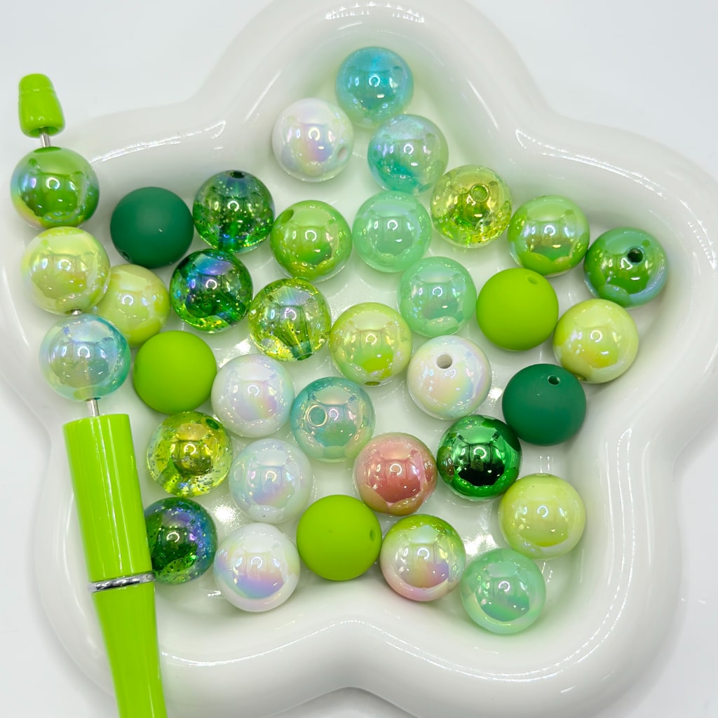 Green Acrylic Beads in Many Shades of Green Color, Acrylic Material, Round, Size 16mm