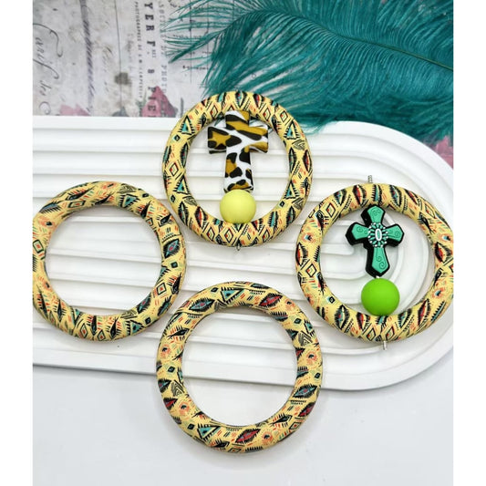 Abstract Art Design Light Yellow Silicone Ring Frame Bead Circle Round Soft Car Hanger Charm Loop 65mm