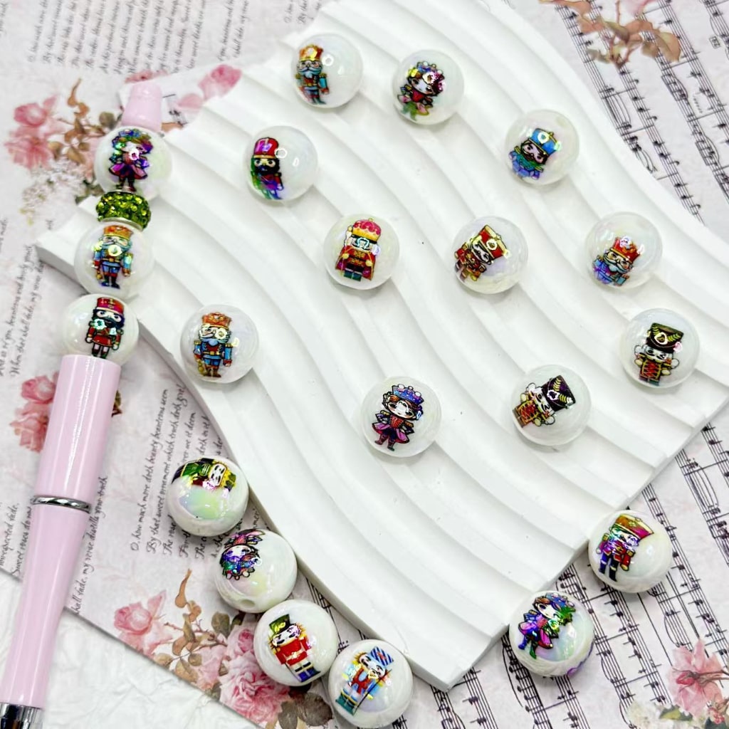 UV Finish King Queen Prince Princess Knight General White Round Acrylic Beads, Random Mix, 16MM