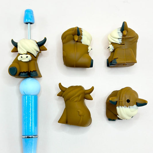 3D Cute Brown Highland Cow Silicone Focal Beads