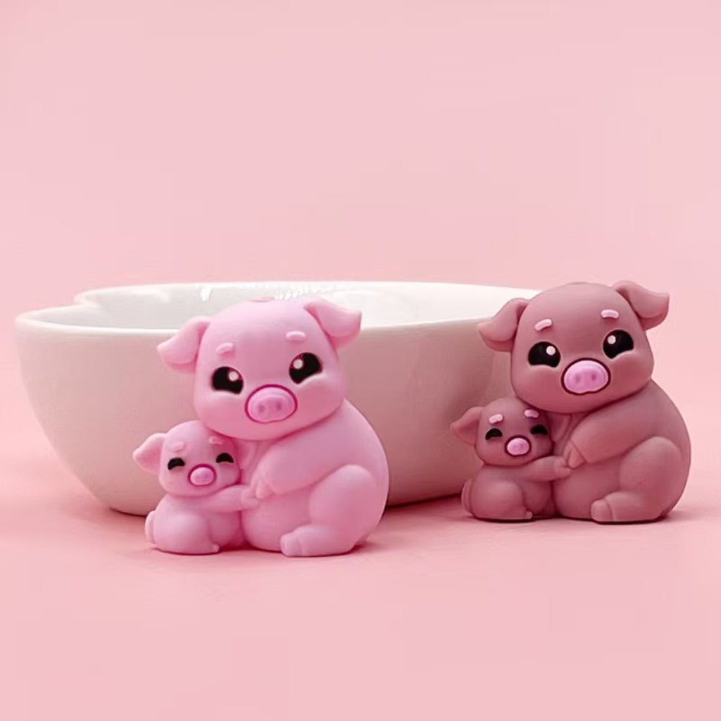 3D Cute Pig Mom Baby Piglet Silicone Focal Beads