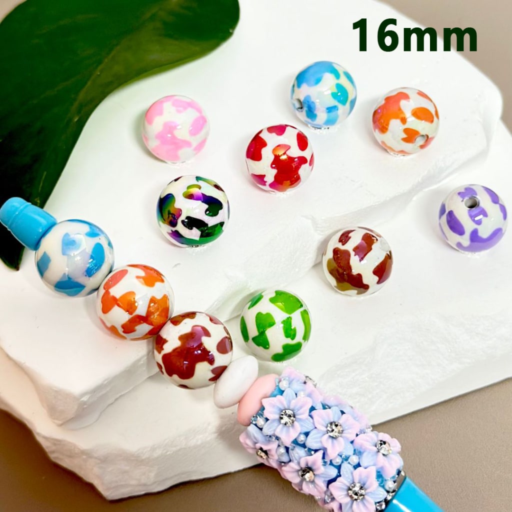 White UV Coating Acrylic Beads with Different Color Cow Prints, Random Mix, 16MM