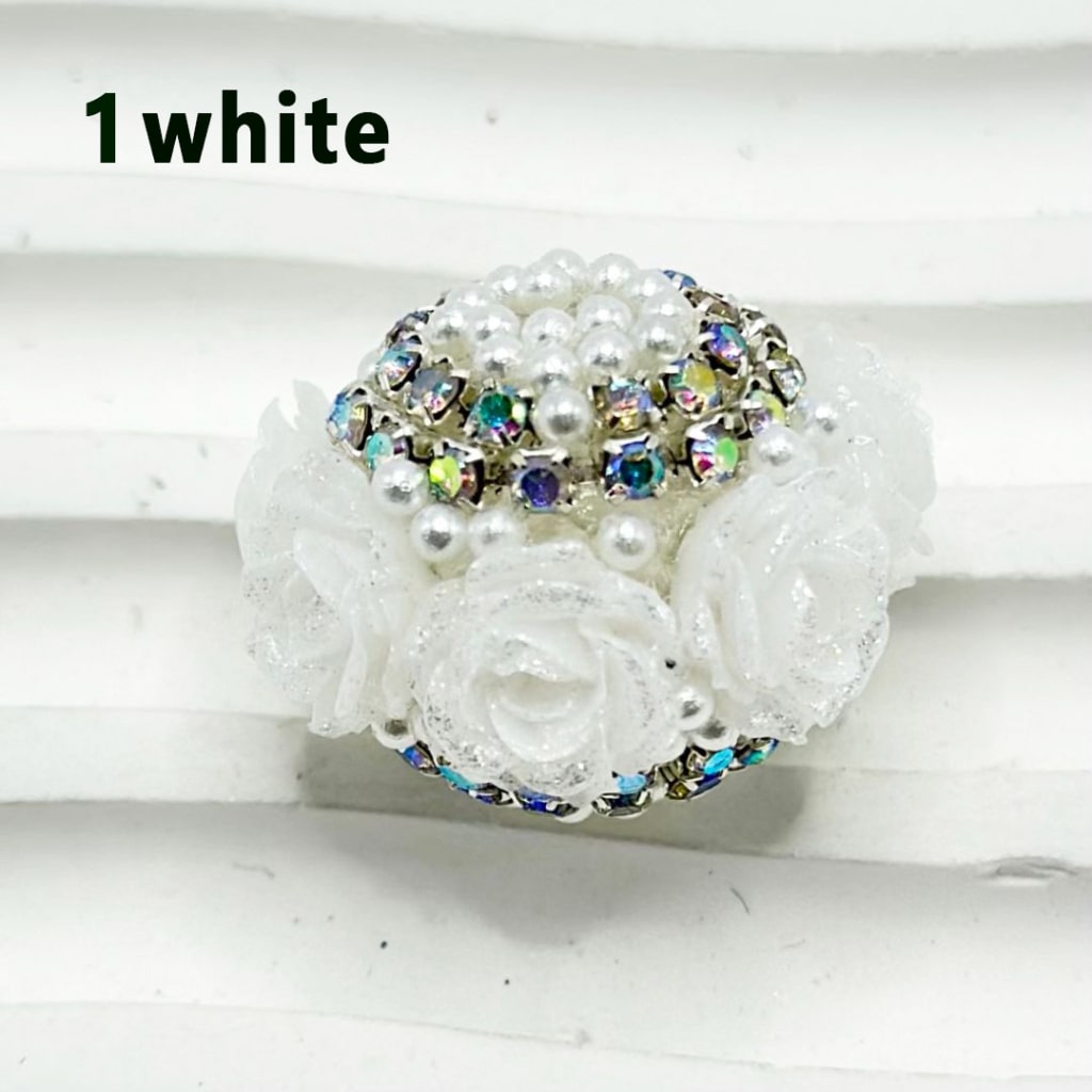 Delicate Luminous Glittery Flowers White Pearls Colorful Rhinestones Chain Clear Round Acrylic Beads, Around 24*18MM