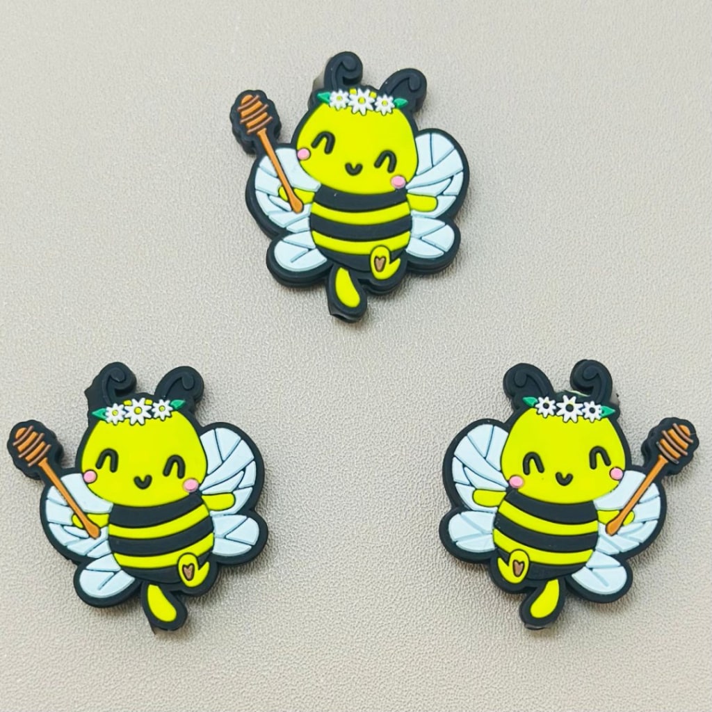 Cute Yellow Bees Hold a Small Stick Silicone Focal Beads