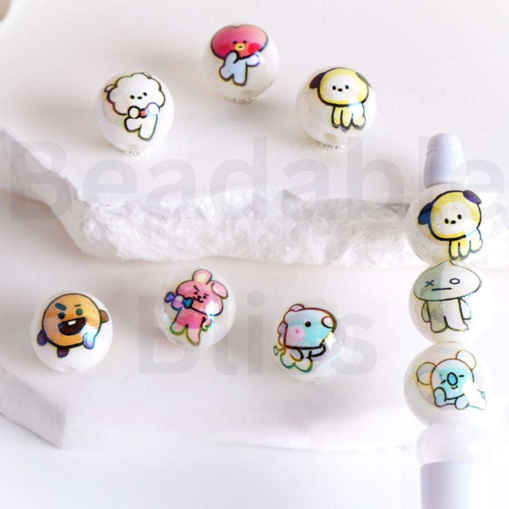 UV Coating Cute Animals White Round Acrylic Beads, 16MM, Random Mix