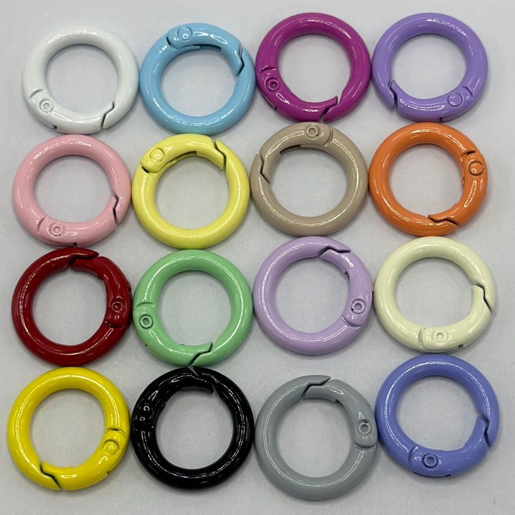 Clasp Durable Keychain Closure Round Keyring Lock 20mm Acrylic Beads colorful Random Mix