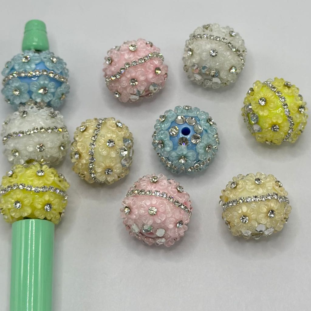 Acrylic Beads with Clear Flowers and Rhinestone Chain 18mm Clay Beads