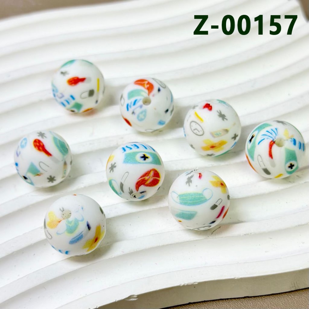 Nurse Doctor Mask Heart Bandaid Capsule Thermometer Needle Tubing Round Printed Silicone Beads 15mm, Number Z-00157