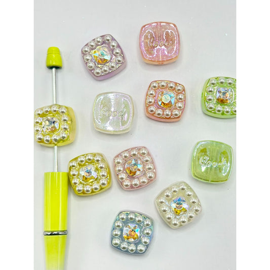 UV Finish Translucent Glittery Flat Cube Square Acrylic Beads with White Pearls Shiny Rhinestone, Random Mix, Around 20MM