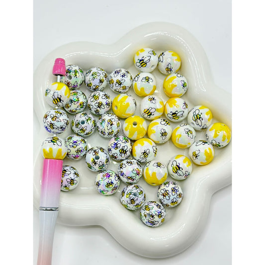 Vivid UV Finish Cute Bees White Round Acrylic Beads, 16MM