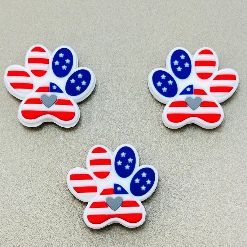 Cute USA America Flag Paw Prints Silicone Focal Beads